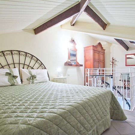 Case Vacanze Borgo Marina Imperia Habitación foto